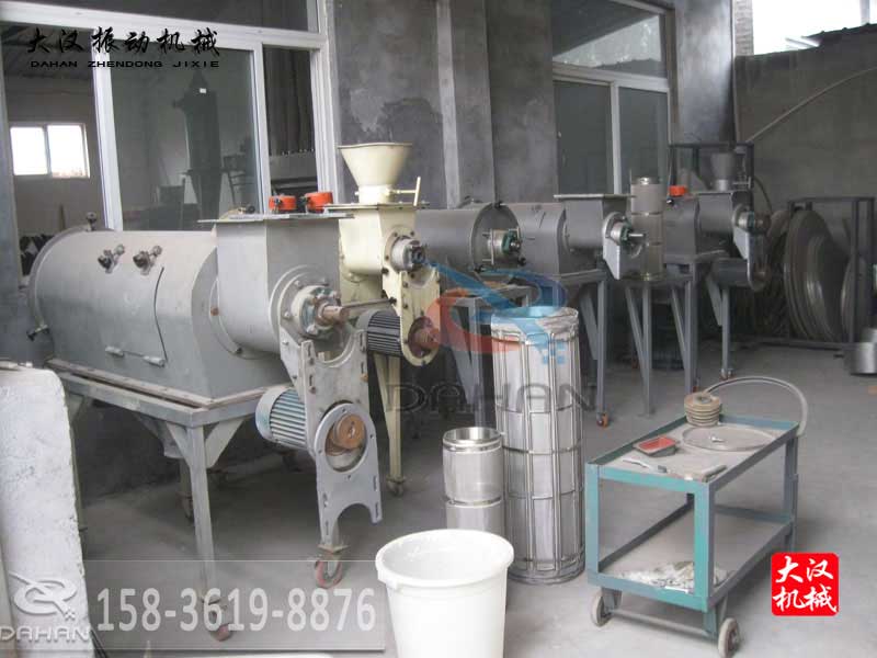 <a href='http://m.z5531.cn/list_1_1.html' target='_blank'><u>Y</u></a>ۙC